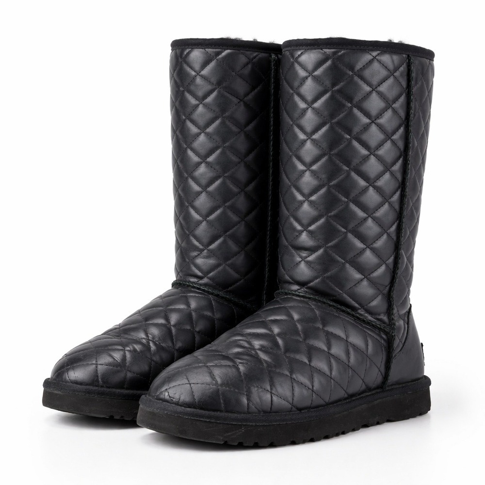 UGG Quilted Leather Tall Boots Womens 8 Black Shearling Lined Winter Designer